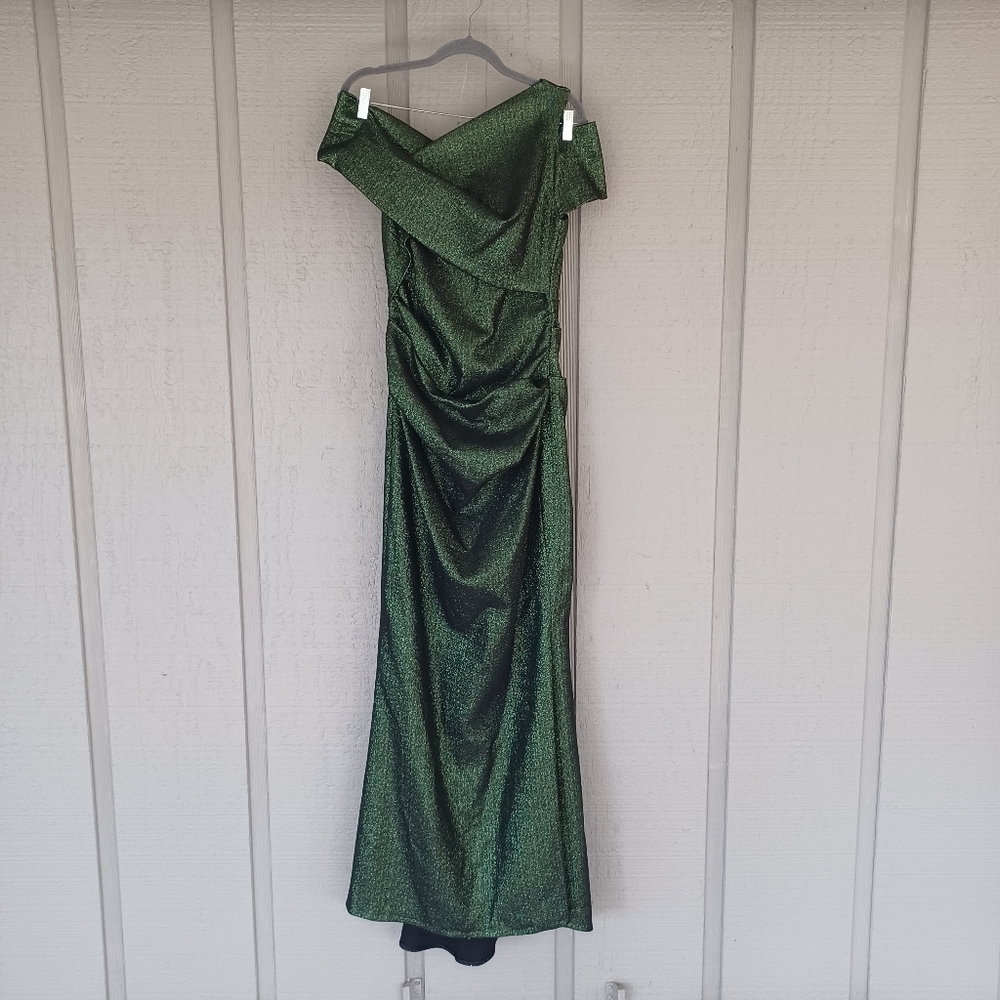 Talbot Runhof Metallic Green One Shoulder Gown Size 12 Women Party Cocktail